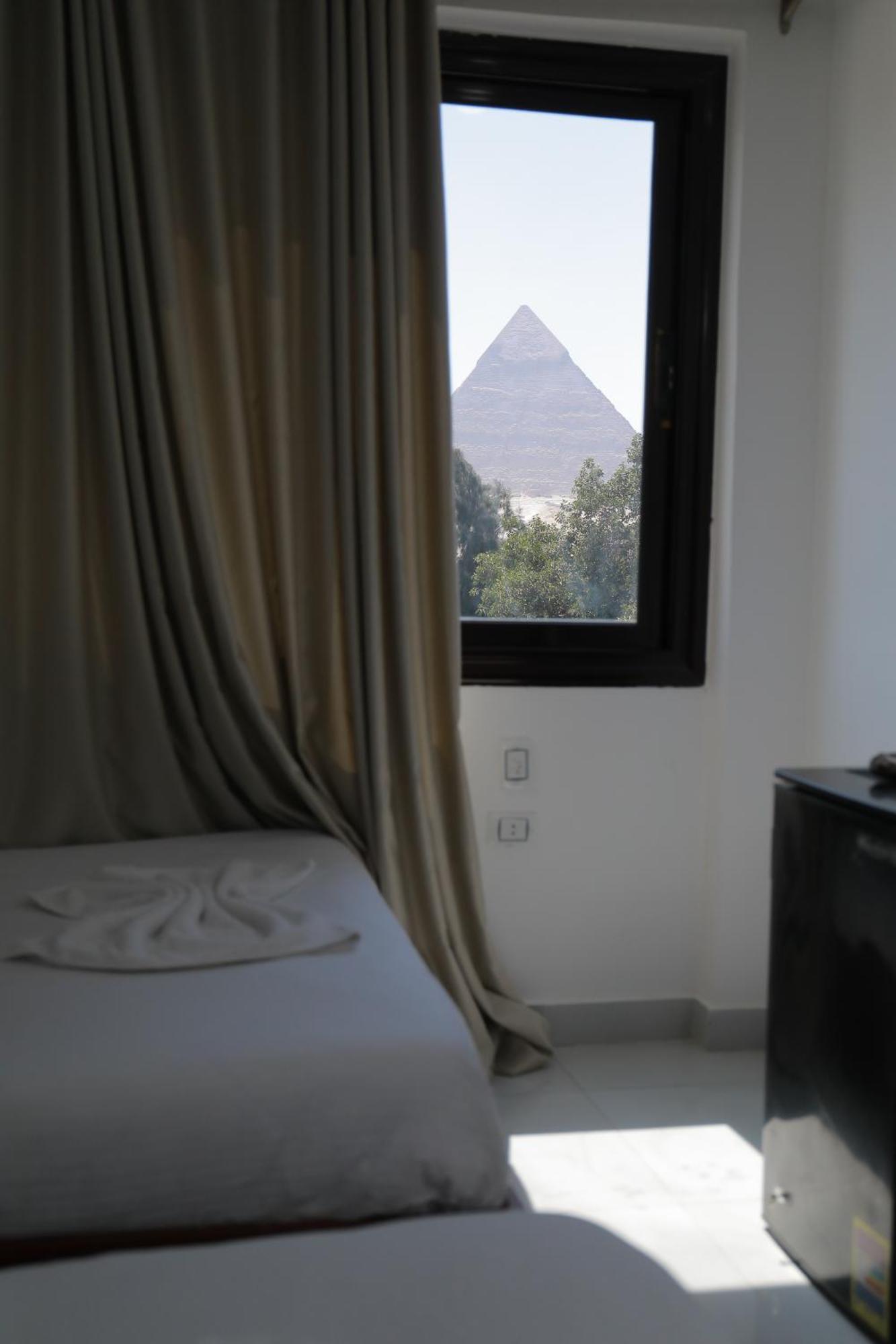 Prince Pyramids Inn Kafret el-Gabal Eksteriør billede