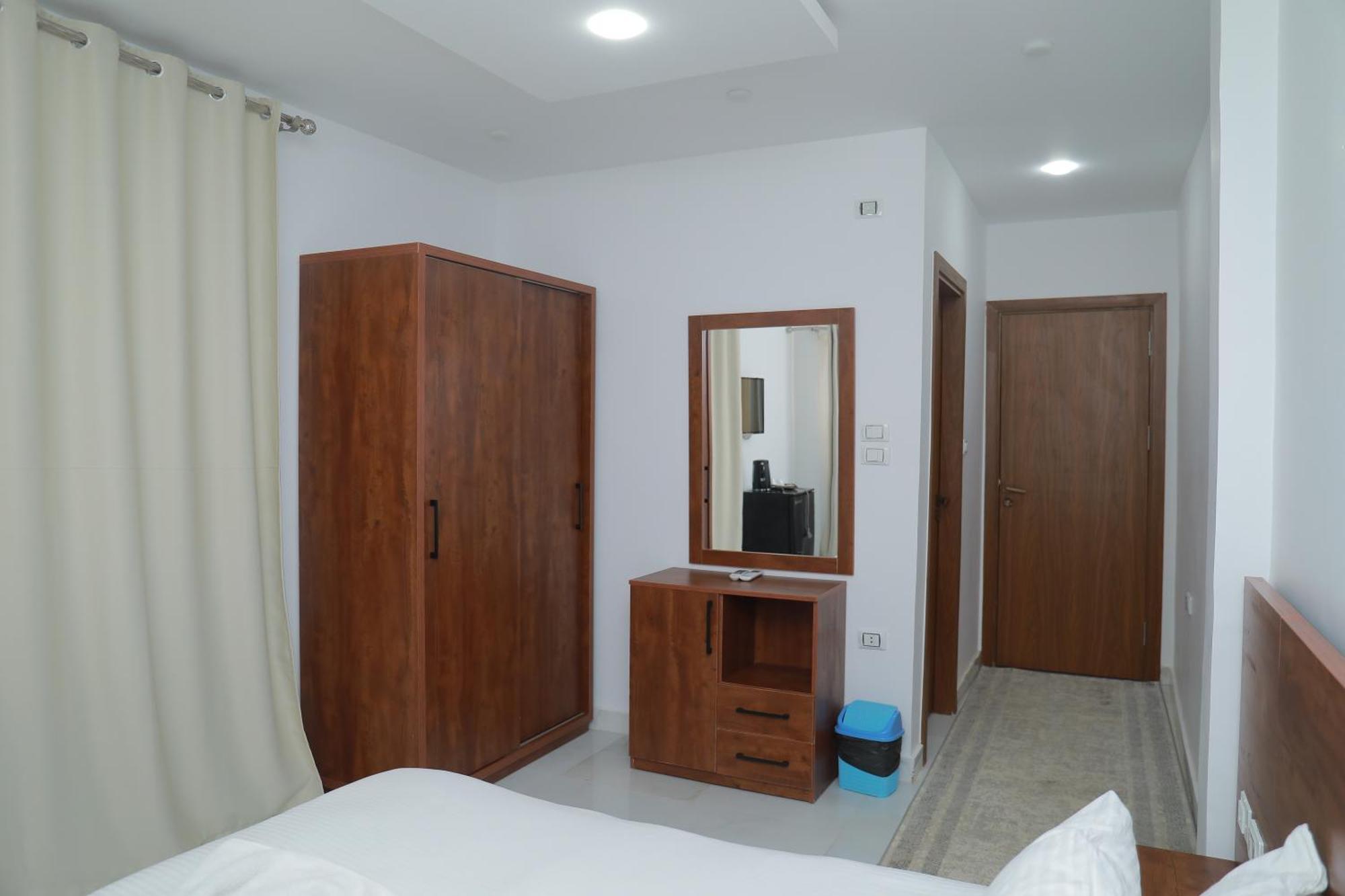 Prince Pyramids Inn Kafret el-Gabal Eksteriør billede