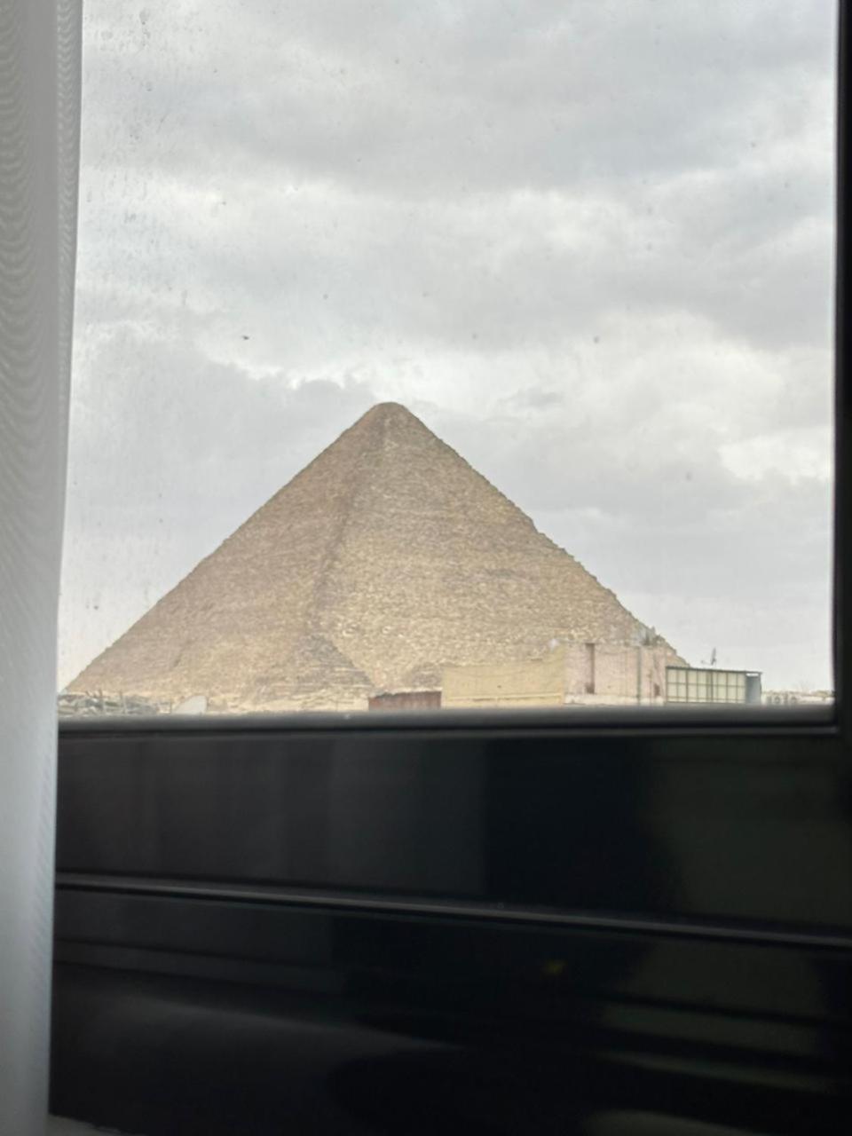 Prince Pyramids Inn Kafret el-Gabal Eksteriør billede