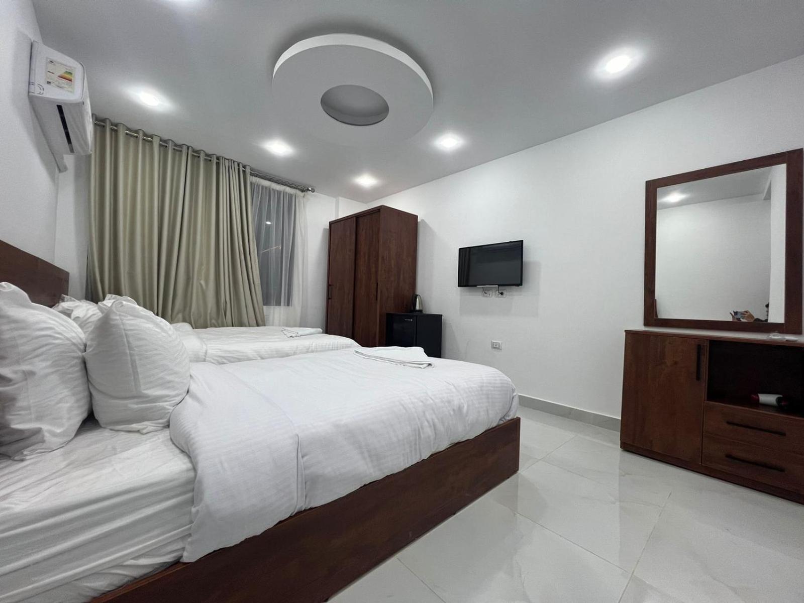 Prince Pyramids Inn Kafret el-Gabal Eksteriør billede