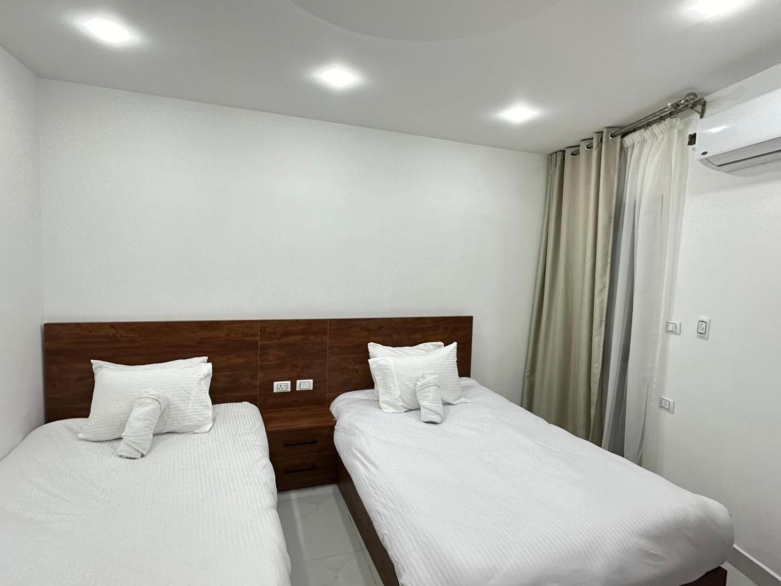 Prince Pyramids Inn Kafret el-Gabal Eksteriør billede