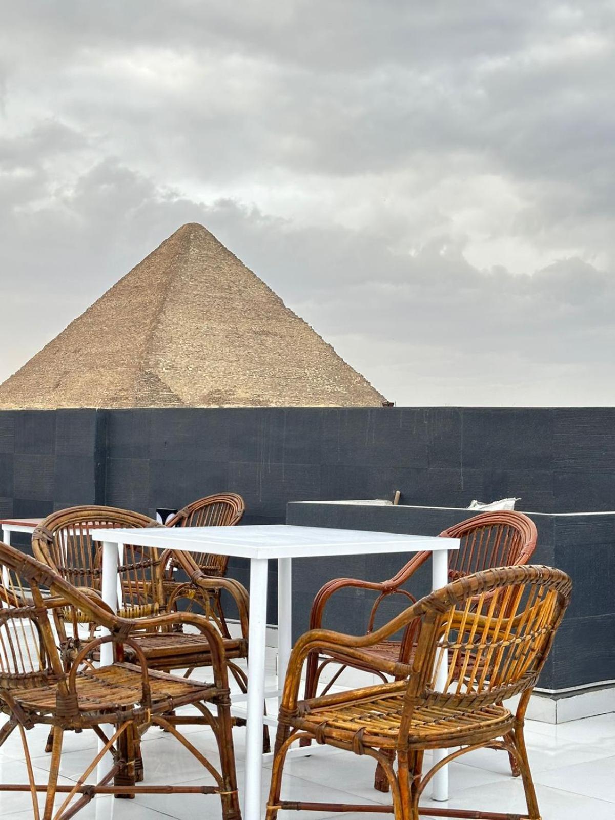 Prince Pyramids Inn Kafret el-Gabal Eksteriør billede